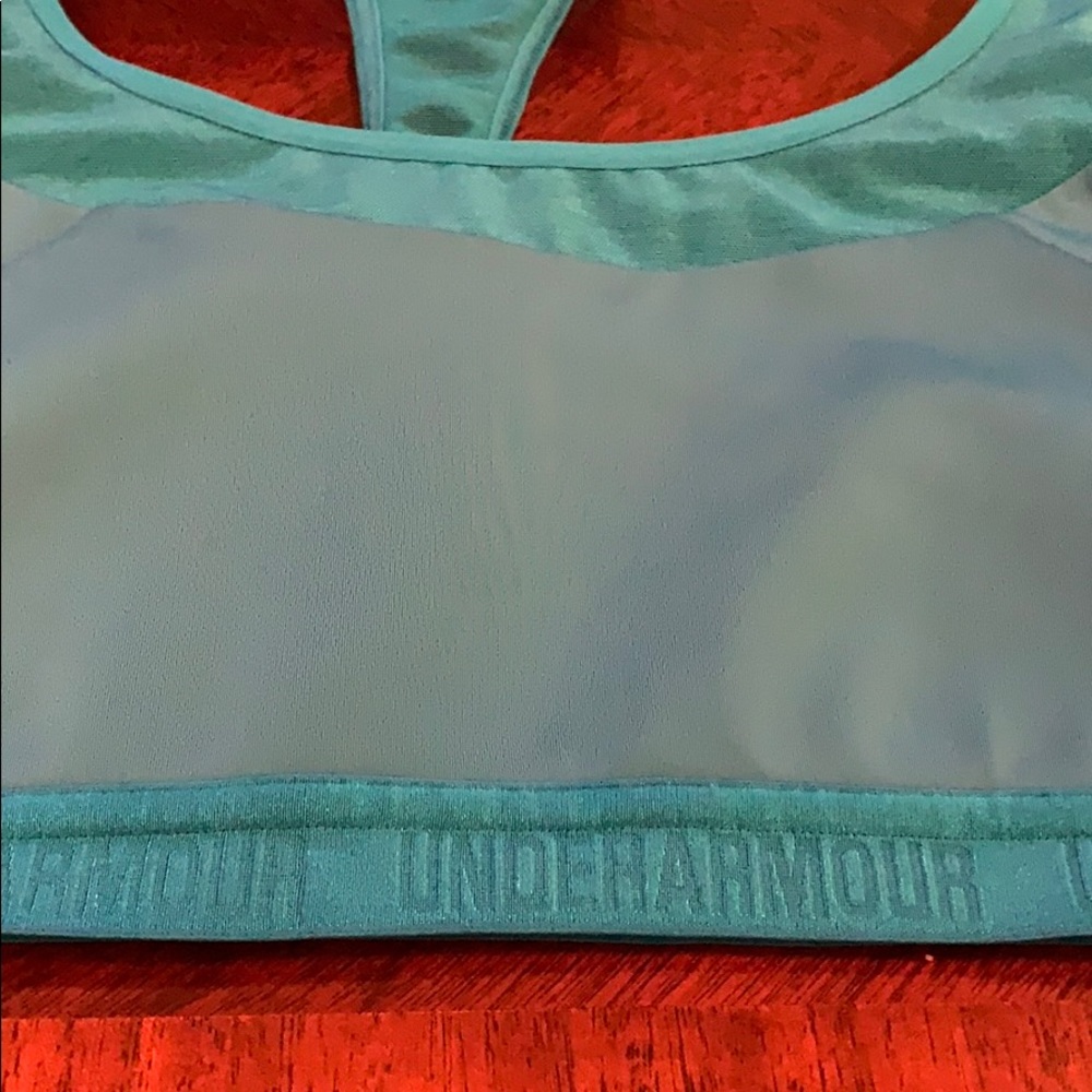 Under Armour Sports Bra - Picture 8 of 8